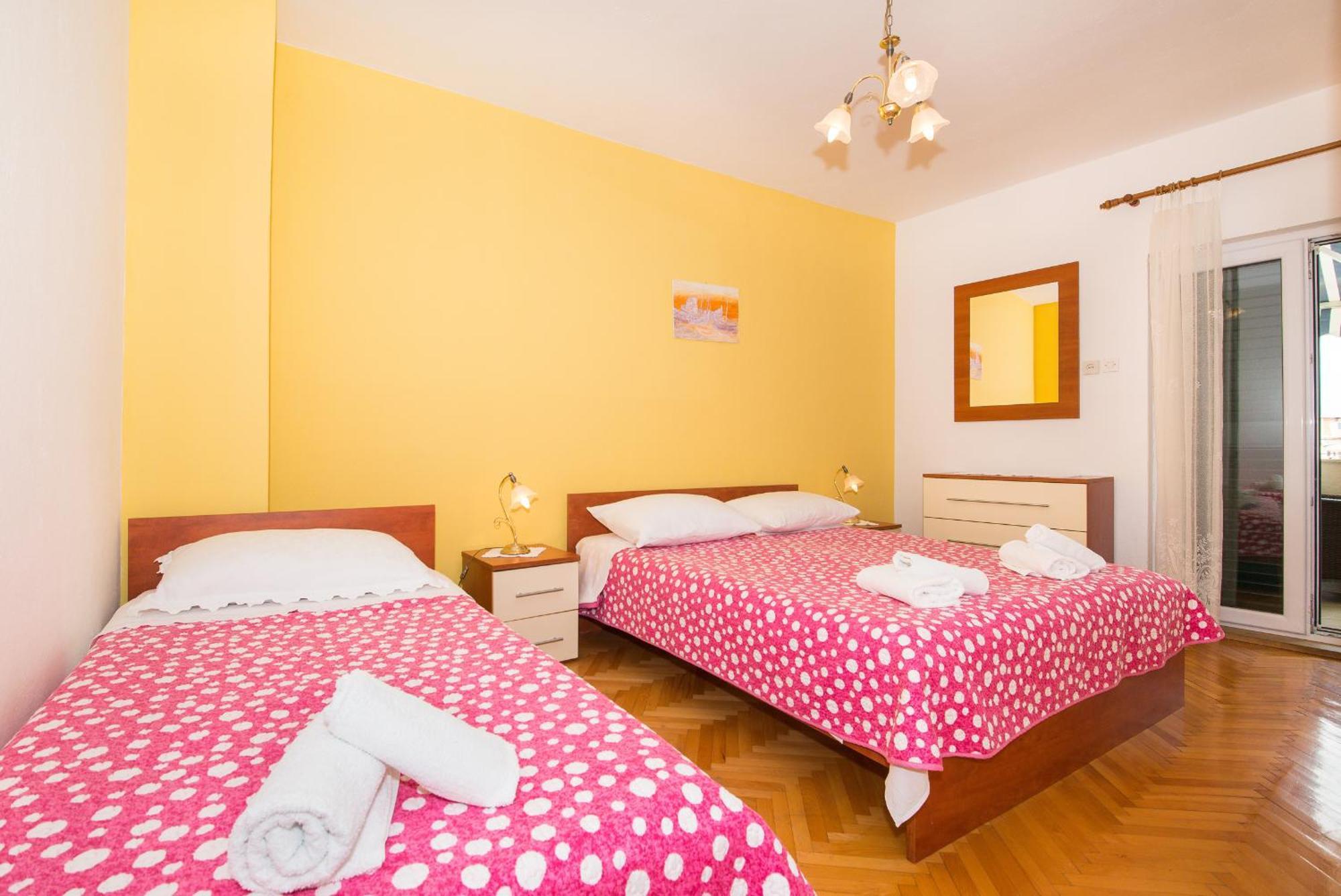 Apartments Marieta Макарска Номер фото