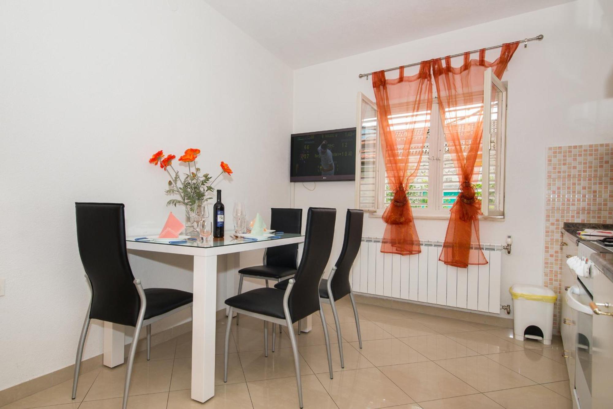 Apartments Marieta Макарска Номер фото