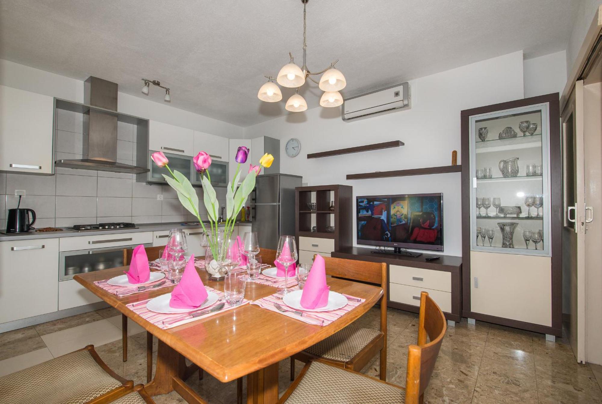 Apartments Marieta Макарска Номер фото