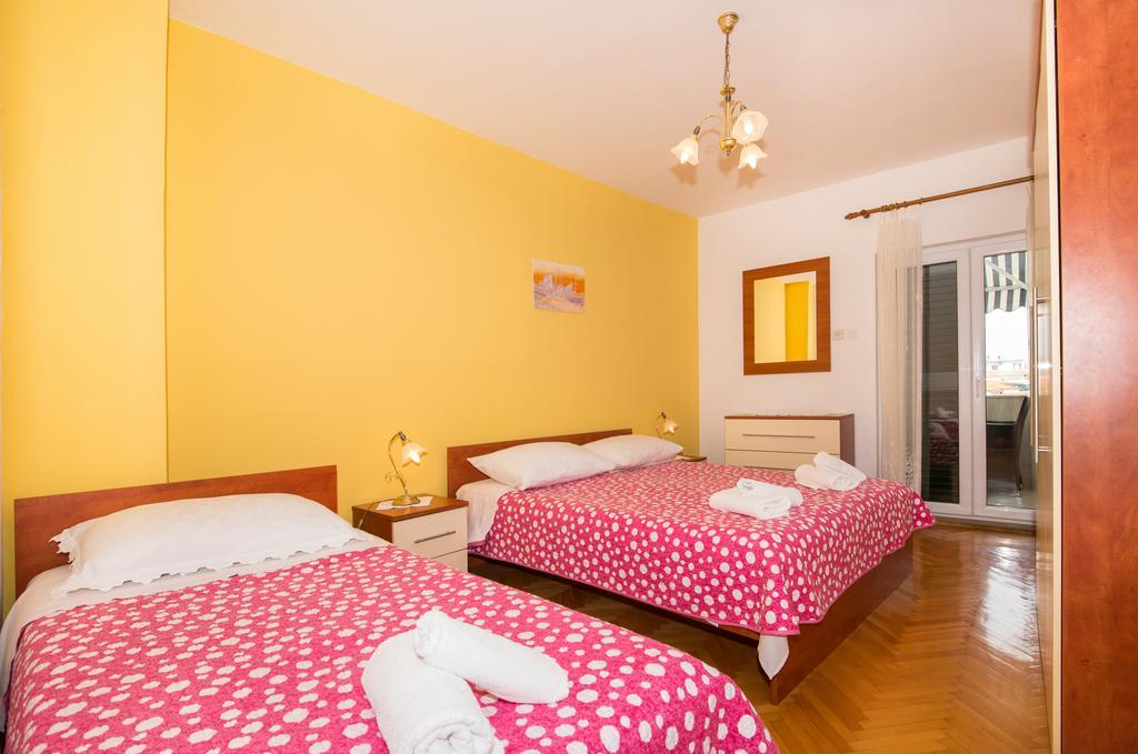 Apartments Marieta Макарска Экстерьер фото